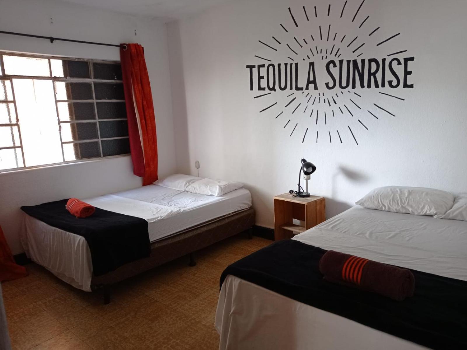 Tequila Sunrise Hostel Guatemala Exterior foto