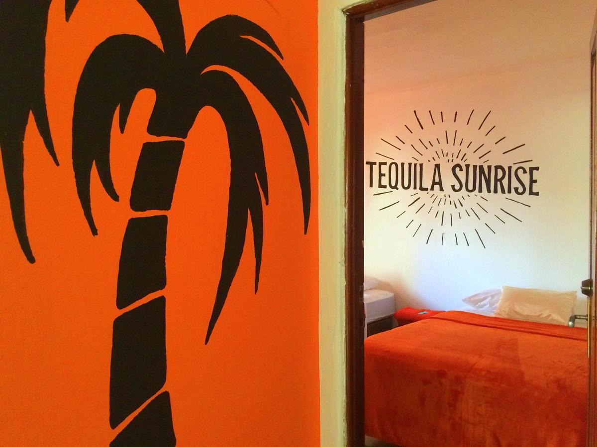 Tequila Sunrise Hostel Guatemala Exterior foto
