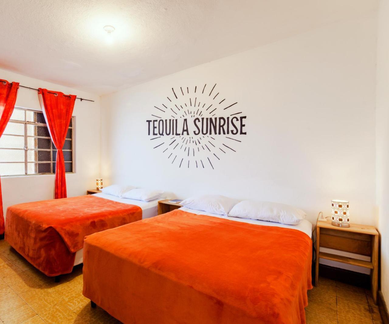 Tequila Sunrise Hostel Guatemala Exterior foto