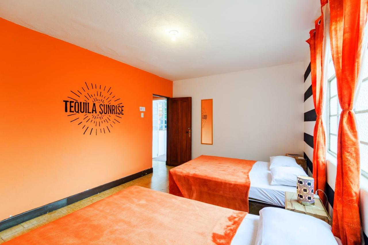 Tequila Sunrise Hostel Guatemala Exterior foto